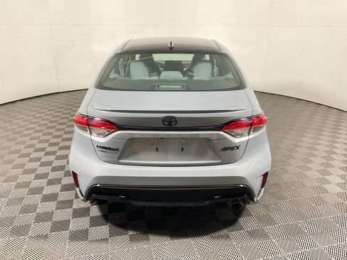 Used 2022 Toyota Corolla SE image 11