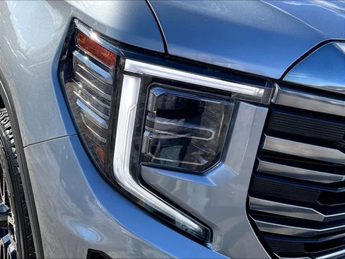 Used 2023 GMC Sierra 1500 AT4 w/ AT4 Preferred Package image 33