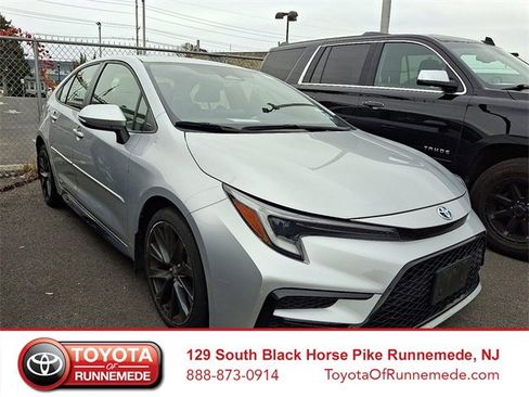 Used 2023 Toyota Corolla SE image 1