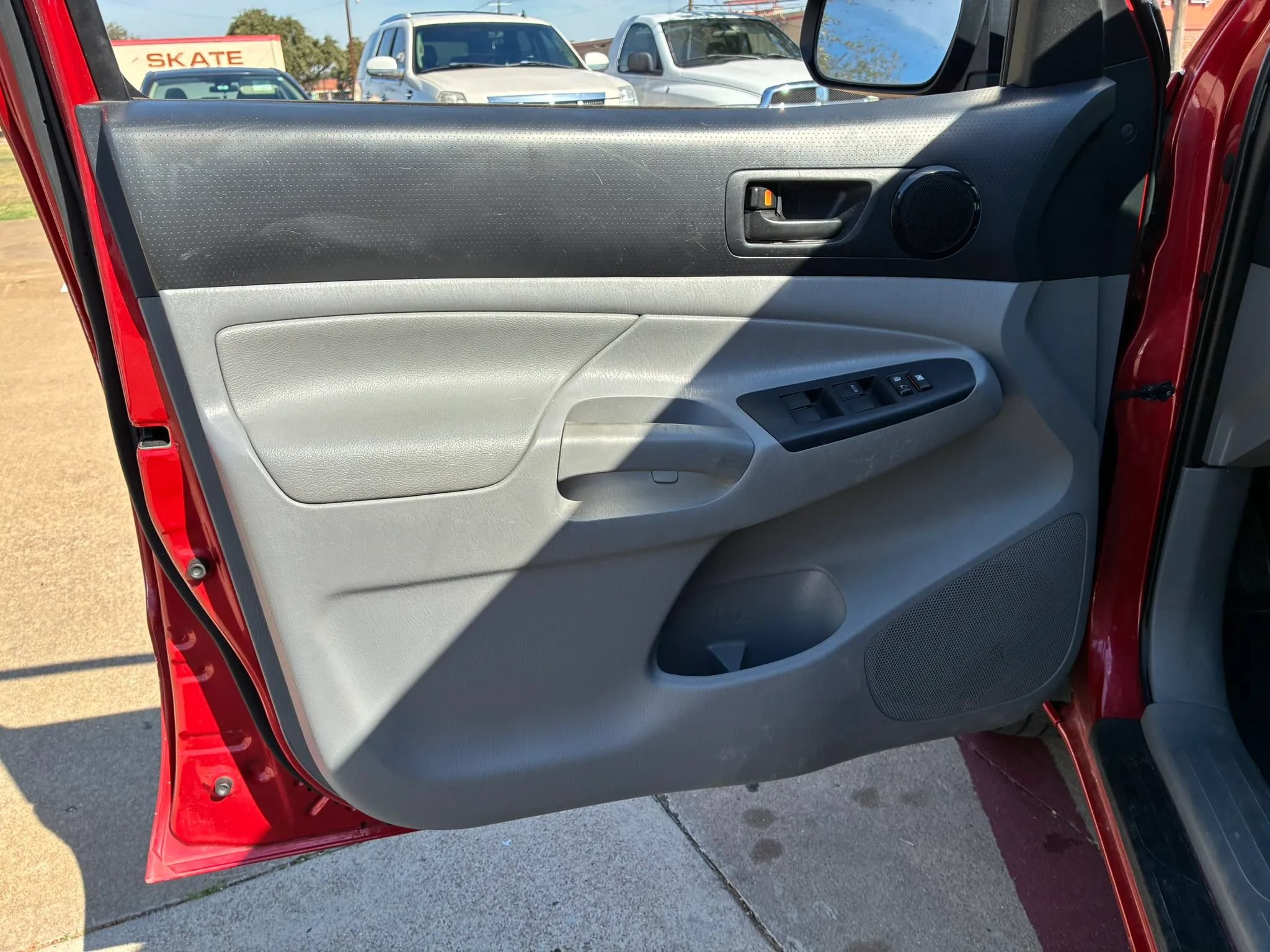 Used 2012 Toyota Tacoma 2WD Double Cab w/ Convenience Pkg image 9