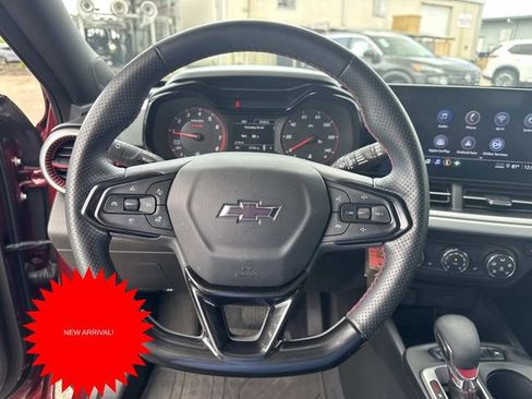 Used 2024 Chevrolet Trax RS w/ Sunroof Package image 13