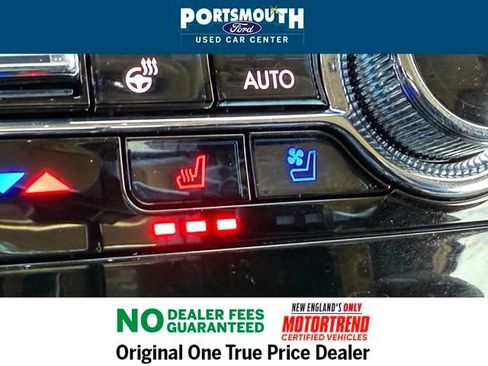 Used 2022 Lincoln Corsair AWD w/ Premium Package image 14