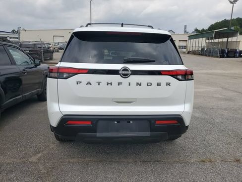 Used 2026 Nissan Pathfinder SV FWD image 9