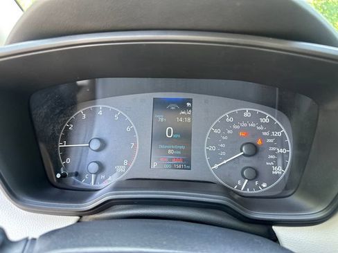 Used 2025 Toyota Corolla LE FWD image 29