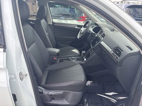 Used 2024 Volkswagen Tiguan Wolfsburg Edition w/ Panoramic Sunroof Package image 10