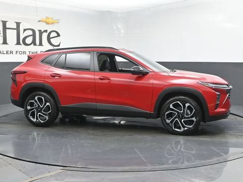 New 2026 Chevrolet Trax RS w/ Driver Confidence Package FWD image 1