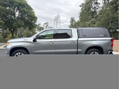 Used 2024 Chevrolet Silverado 1500 LTZ w/ Technology Package AWD/4WD image 2