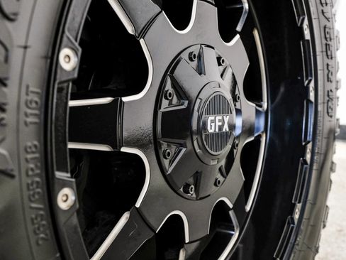 Used 2013 Chevrolet Avalanche LT w/ Suspension Package, Off-Road image 65