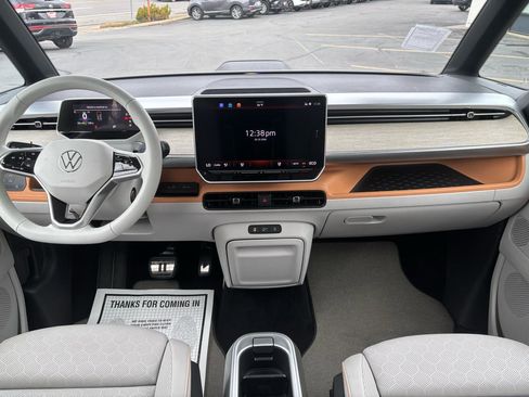 Used 2025 Volkswagen ID. Buzz 1st Edition image 12