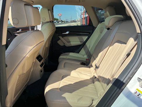 Used 2018 Audi Q5 2.0T Premium Plus w/ Premium Plus Package AWD/4WD image 38