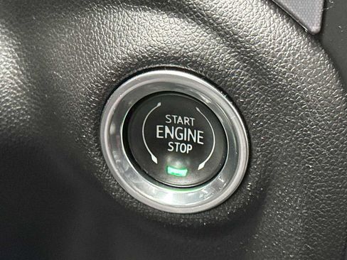 Used 2020 GMC Sierra 1500 SLE w/ SLE Value Package image 19