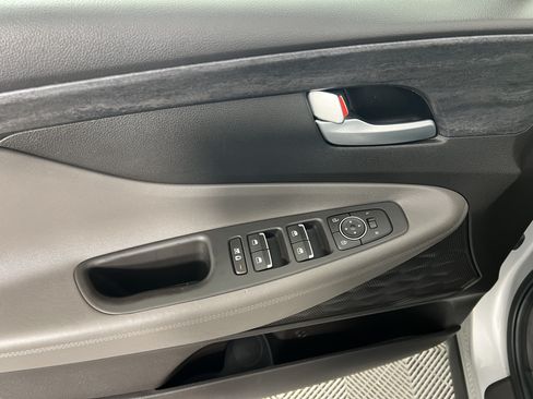 Used 2019 Hyundai Santa Fe SEL AWD/4WD image 18