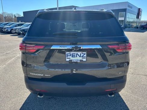 Used 2023 Chevrolet Traverse LT AWD/4WD image 4