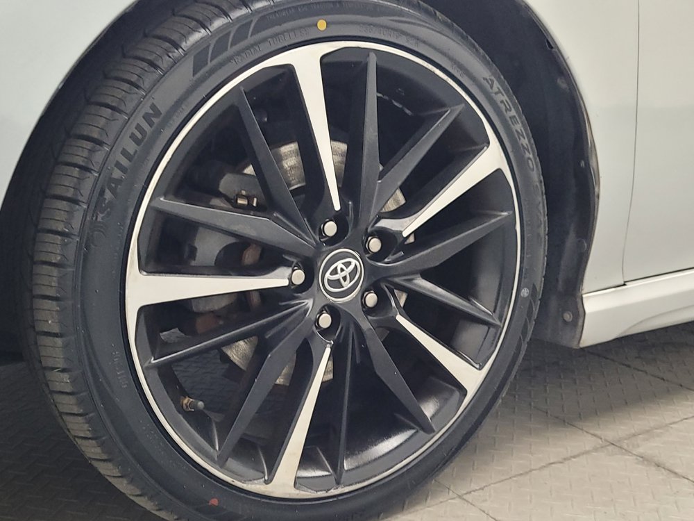 Used 2019 Toyota Camry XSE FWD image 31