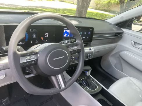 Used 2026 Hyundai Kona SE FWD image 20