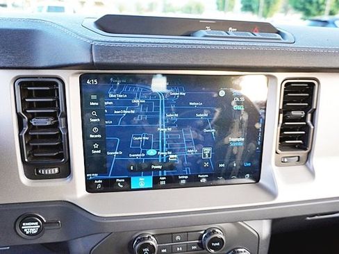 Used 2025 Ford Bronco Outer Banks image 25