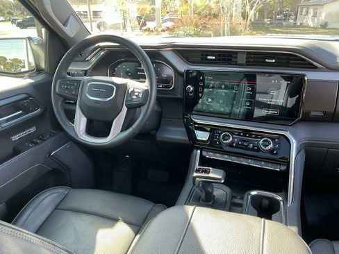 Used 2025 GMC Sierra 1500 Denali w/ Denali Reserve Package image 33