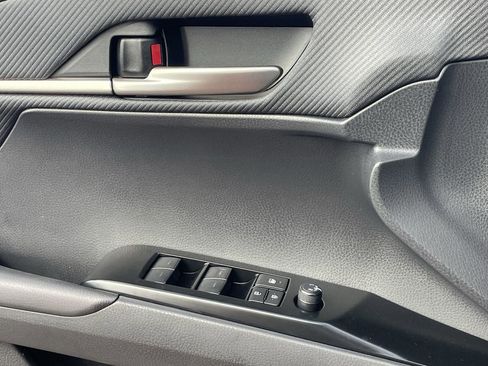 New 2026 Toyota Camry SE FWD image 17