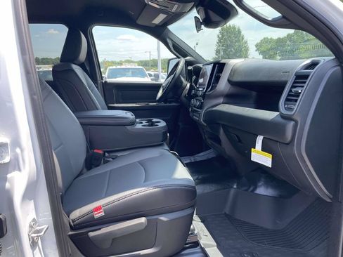 New 2026 RAM 2500 Tradesman w/ Chrome Appearance Group AWD/4WD image 14