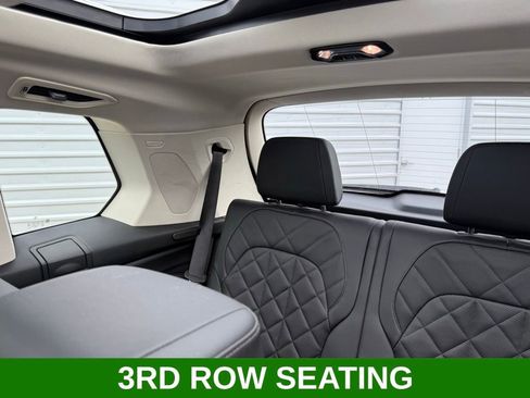 Used 2024 BMW X7 xDrive40i AWD/4WD image 11