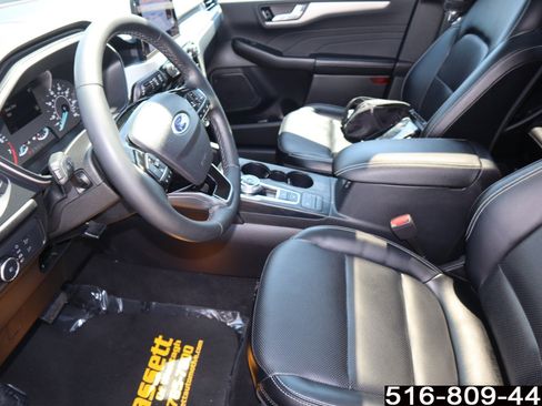 Used 2022 Ford Escape SEL AWD/4WD image 17