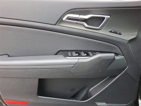 Certified 2024 Kia Sportage SX Prestige image 13