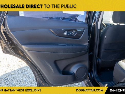 Used 2018 Nissan Rogue S image 15