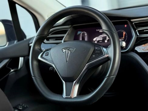 Used 2016 Tesla Model X 75D image 12