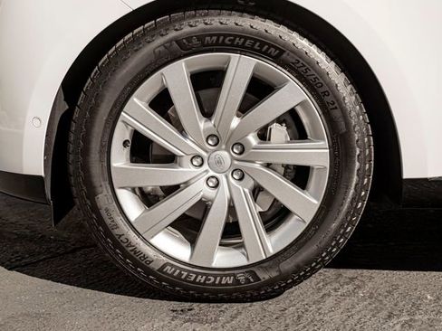 Used 2023 Land Rover Range Rover SE image 11