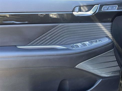 Used 2025 Hyundai Palisade Calligraphy image 15