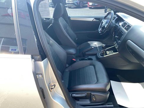 Used 2014 Volkswagen Jetta GLI Autobahn FWD image 24