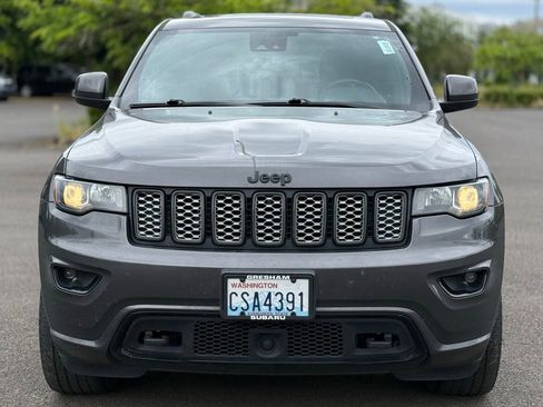 Used 2021 Jeep Grand Cherokee Altitude AWD/4WD image 8