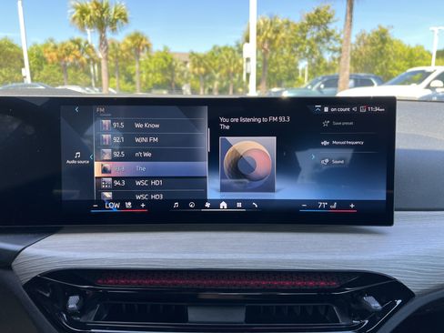 Used 2025 BMW 330i Sedan image 23