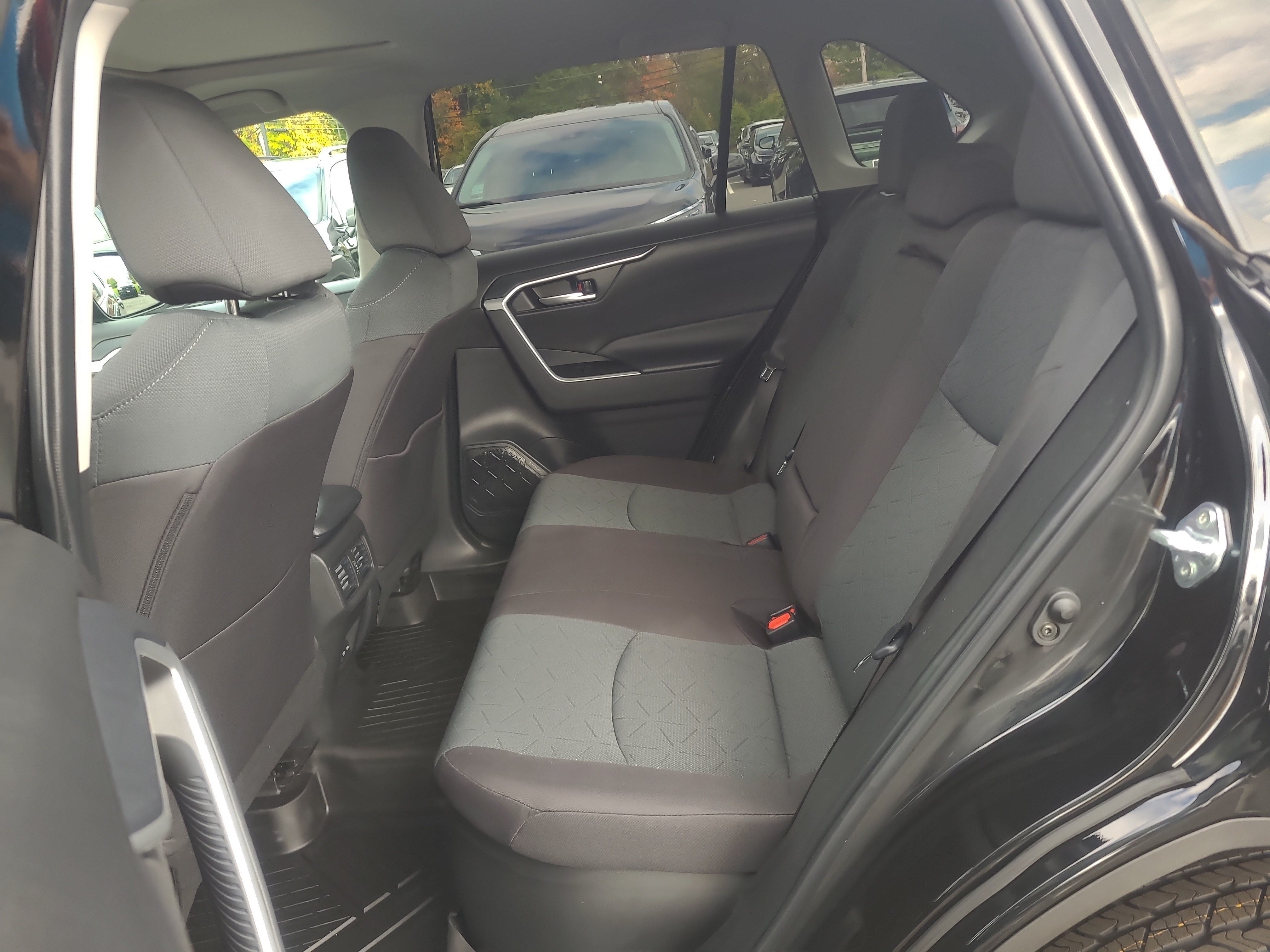 Certified 2025 Toyota RAV4 XLE w/ Convenience Package AWD/4WD image 28