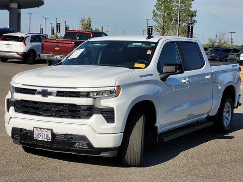 Used 2024 Chevrolet Silverado 1500 RST AWD/4WD image 16