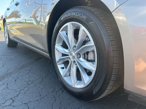 Used 2025 Chevrolet Malibu LT image 12