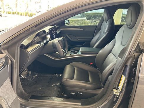 Used 2022 Tesla Model S Plaid image 5