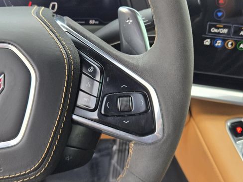 Used 2021 Chevrolet Corvette Stingray Premium Cpe w/ Battery Protection Package RWD image 17