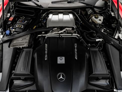 Used 2016 Mercedes-Benz AMG GT S image 3