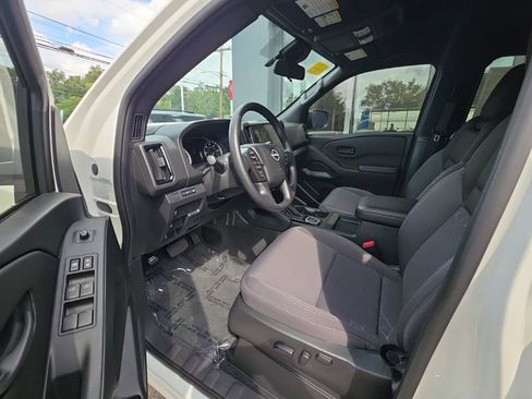Used 2026 Nissan Frontier SV w/ Tow Package AWD/4WD image 10
