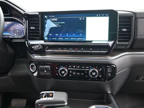 Used 2023 Chevrolet Silverado 1500 RST AWD/4WD image 22
