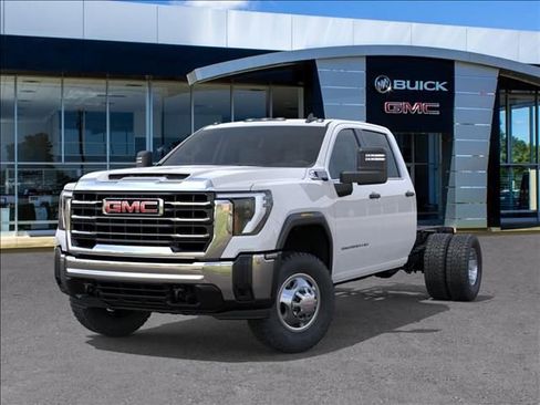 New 2026 GMC Sierra 3500 Pro image 6