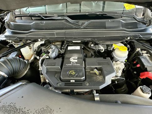 Used 2023 RAM 3500 Laramie AWD/4WD image 32
