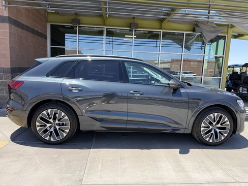 Used 2024 Audi Q8 e-tron Premium Plus w/ Premium Plus Package AWD/4WD image 9