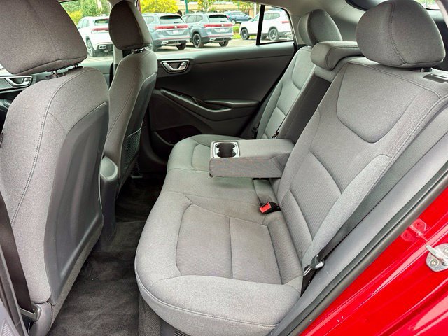 Used 2020 Hyundai Ioniq SE FWD image 17