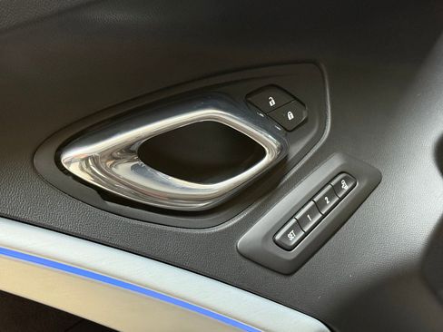 Used 2017 Chevrolet Camaro ZL1 image 27