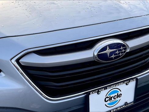 Used 2020 Subaru Outback Premium image 28