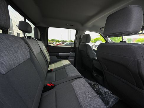 New 2026 Ford F250 XLT w/ XLT Premium Package AWD/4WD image 22