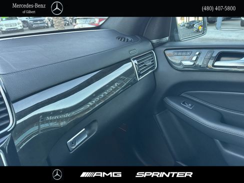 Used 2019 Mercedes-Benz GLS 450 4MATIC image 24