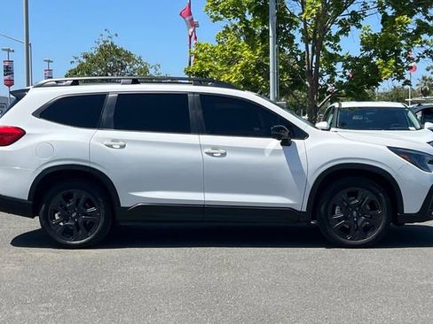 Used 2023 Subaru Ascent Onyx Edition Limited AWD/4WD image 3